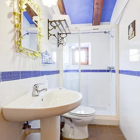 Country house Mas Petit La Bisbal d'Emporda